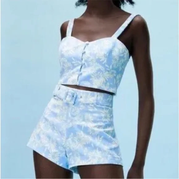 ZARA Matching blue and white shorts  and crop top set SIZE: SMALL - Picture 2 of 4